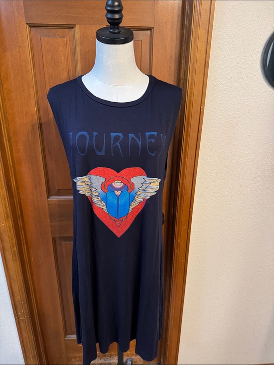Lauren Moshi Dresses & Skirts - Lauren Moshi Journey Graphic Dress - Black with Red & Blue Heart Size L